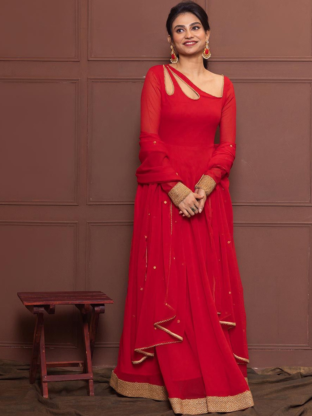 NUD V-Neck Cut out & pearl lace detail Gotta Patti Detailed Gown Dress With Dupatta, Red