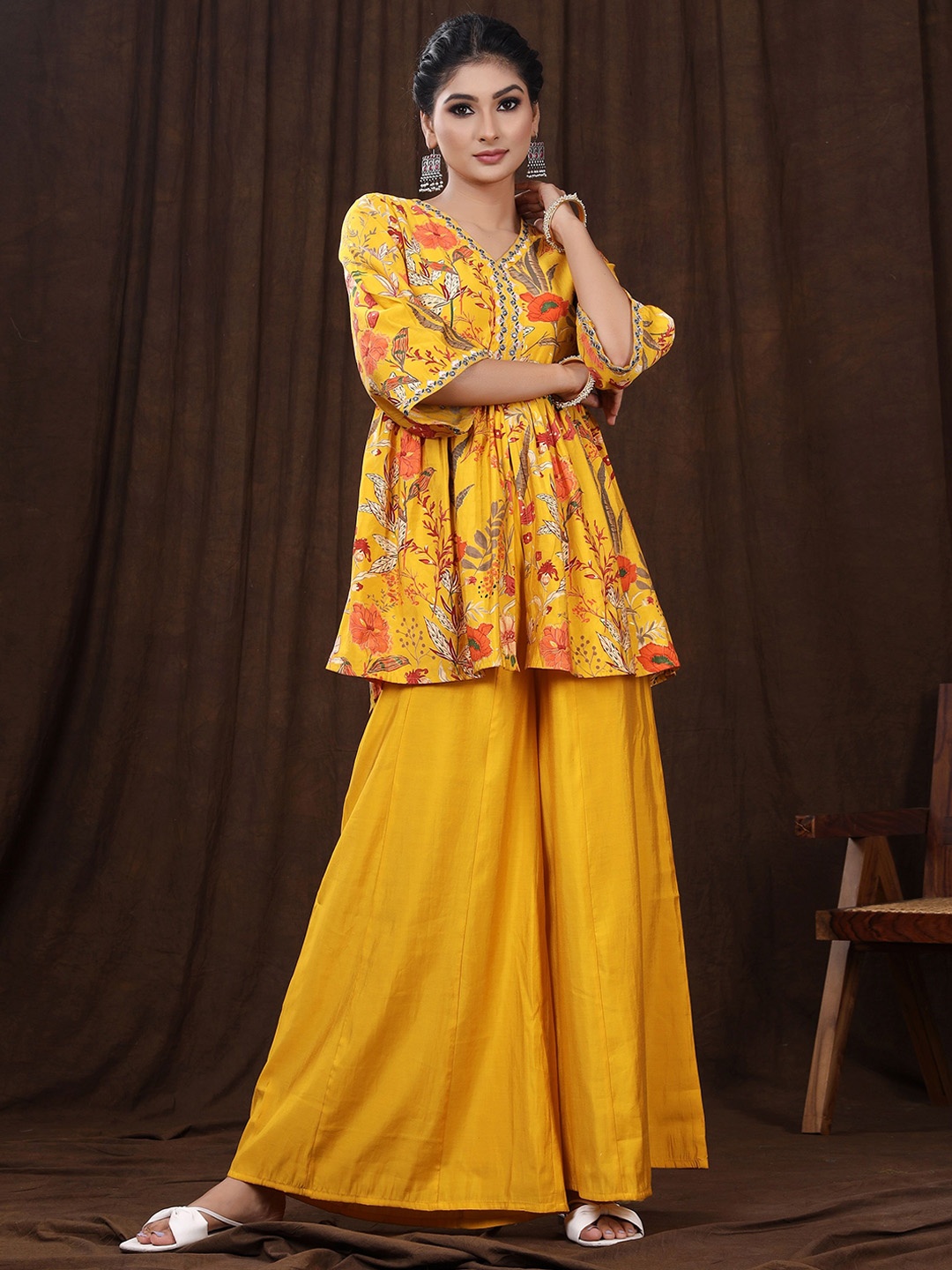 

VASVI Printed V-Neck Pure Cotton Top With Palazzos, Mustard