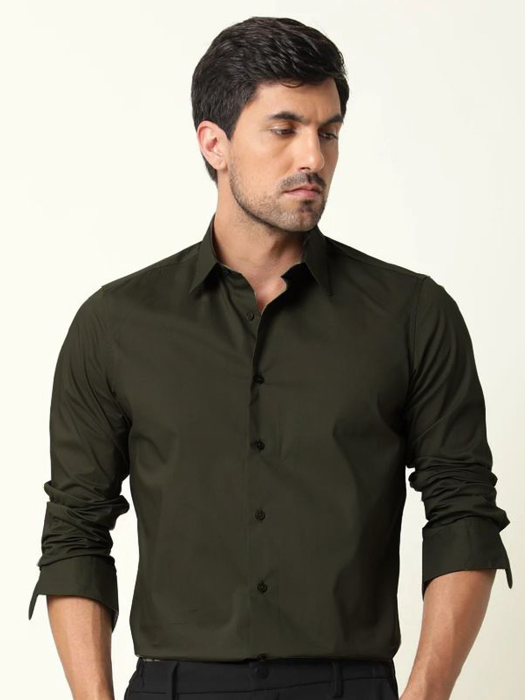 

MISCHIEF MONKEY Men Classic Tailored Fit Opaque Casual Shirt, Green