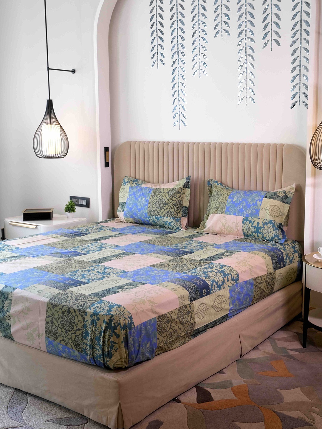 

Pure Decor Blue & Cream Floral Cotton 400 TC King Bedsheet with 2 Pillow Covers