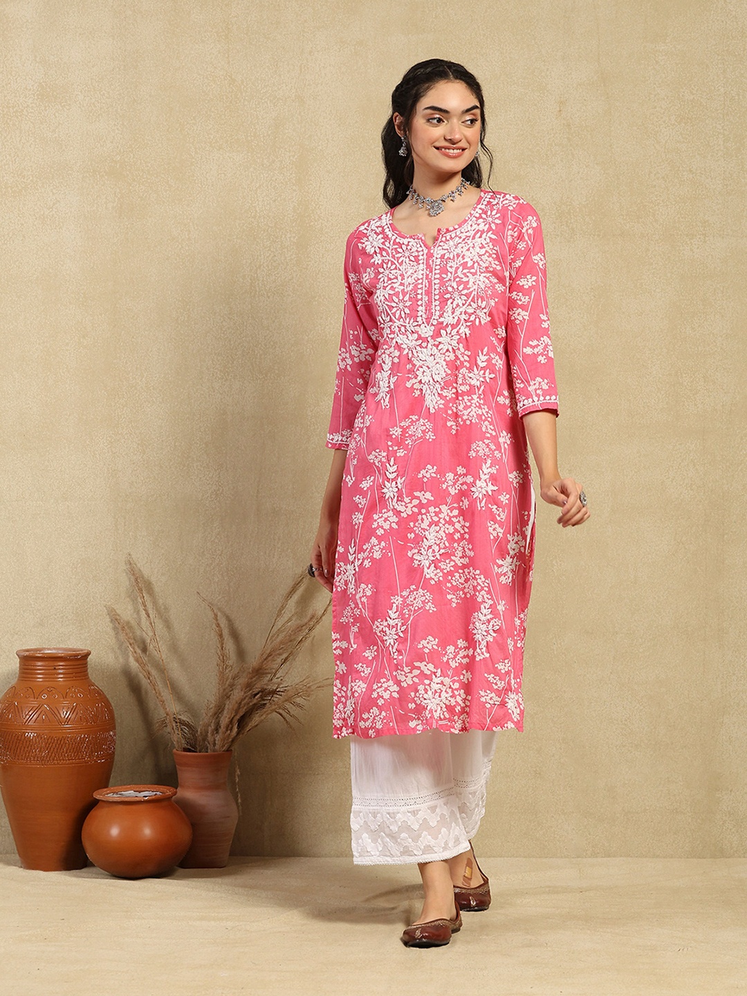 

House of Chikankari Chikankari Woven Kurta, Pink