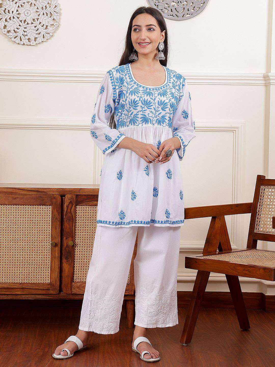 

Chowkhat Women Floral Embroidered Pure Cotton Chikankari Anarkali Kurti, White