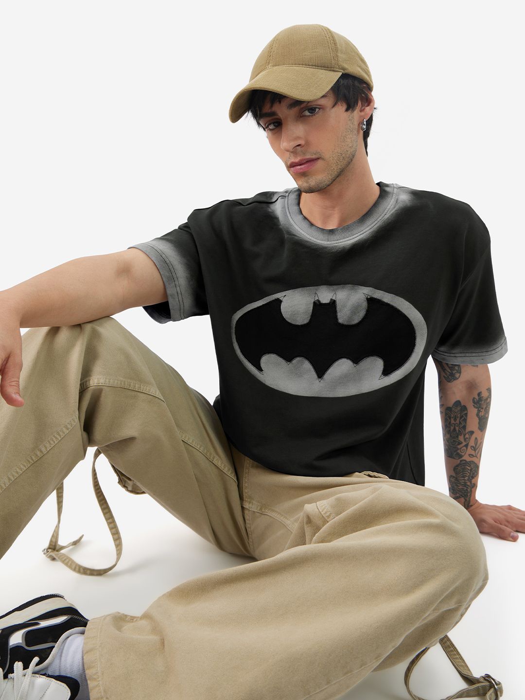 

The Souled Store Men Batman Printed Oversized Pure Cotton T-shirt, Black