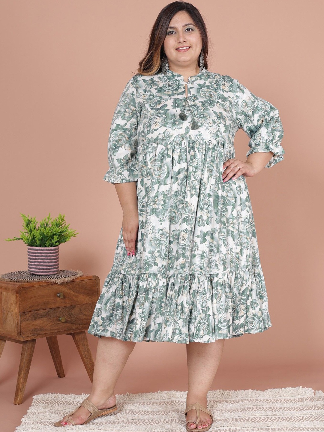 

Swasti Floral Print Plus Size Empire Dress, Green