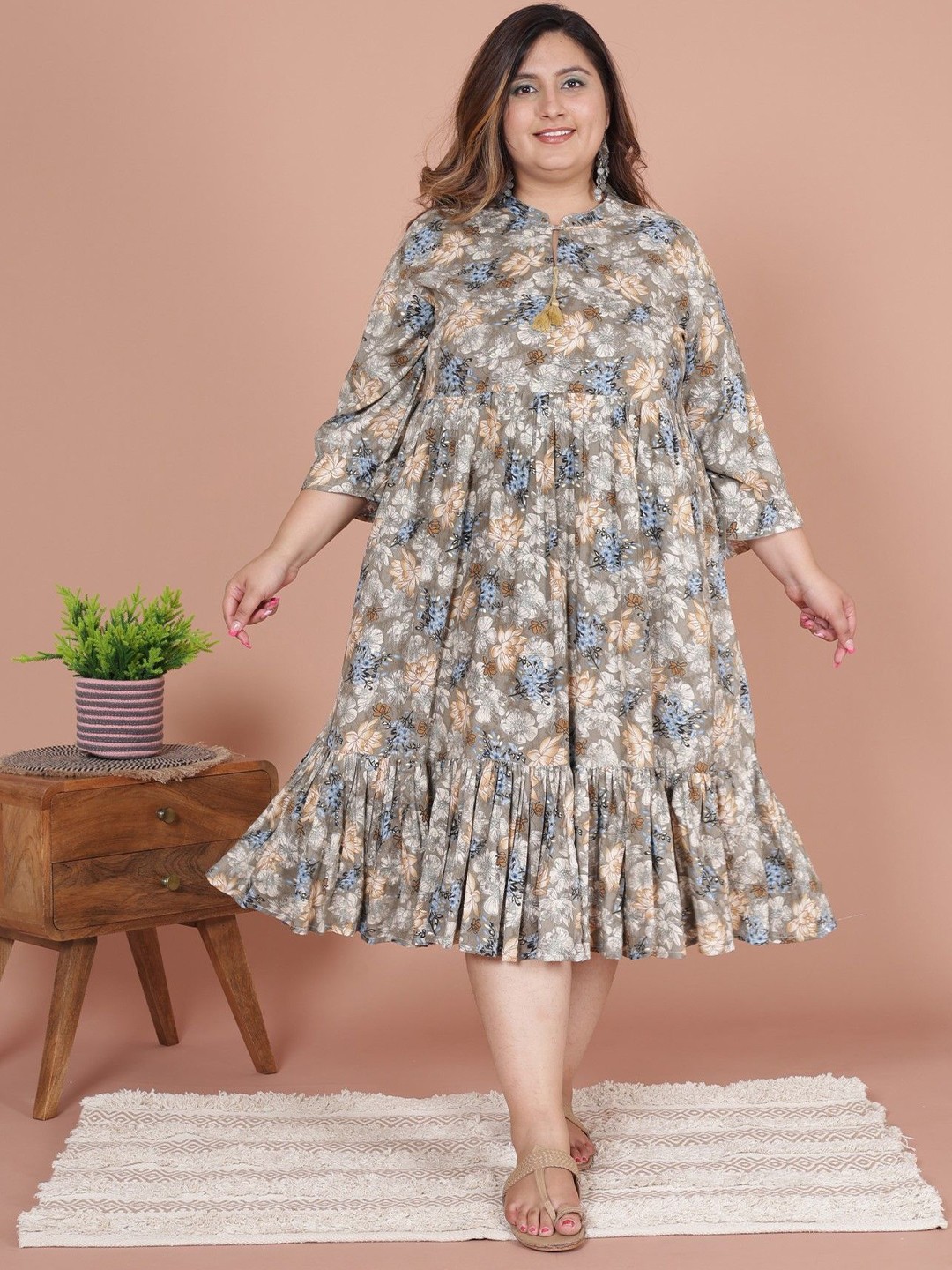 

Swasti Plus Size Floral Print A-Line Dress, Grey