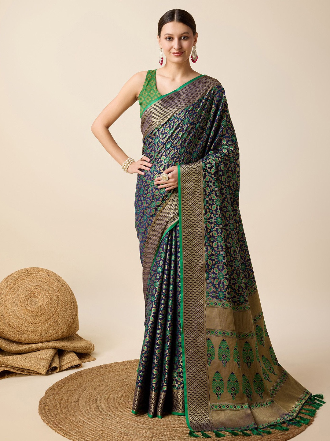 

bansari textiles Woven Design Zari Patola Saree, Grey