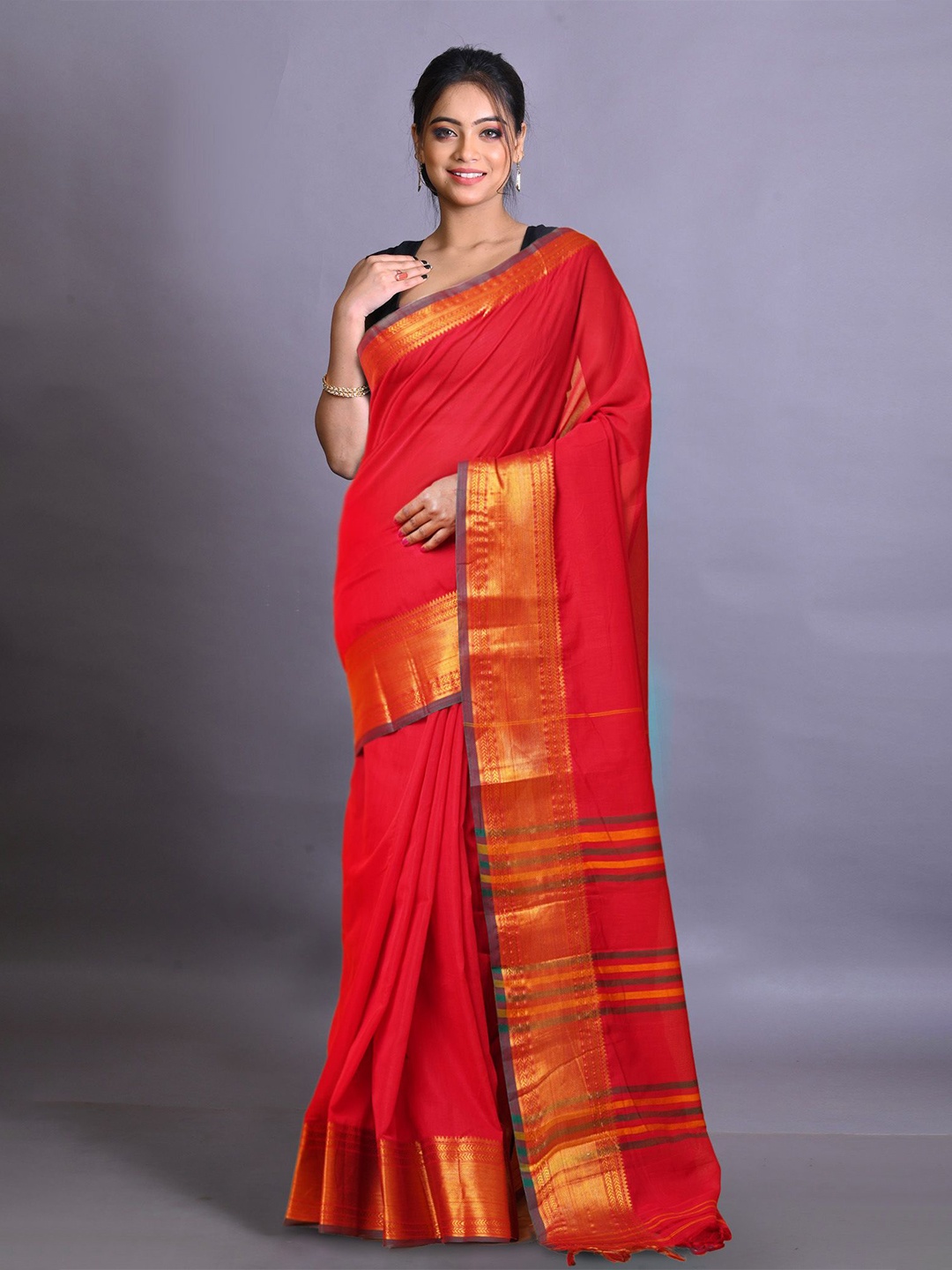 

Unnati Silks Zari Handloom Narayan Peth Saree, Red