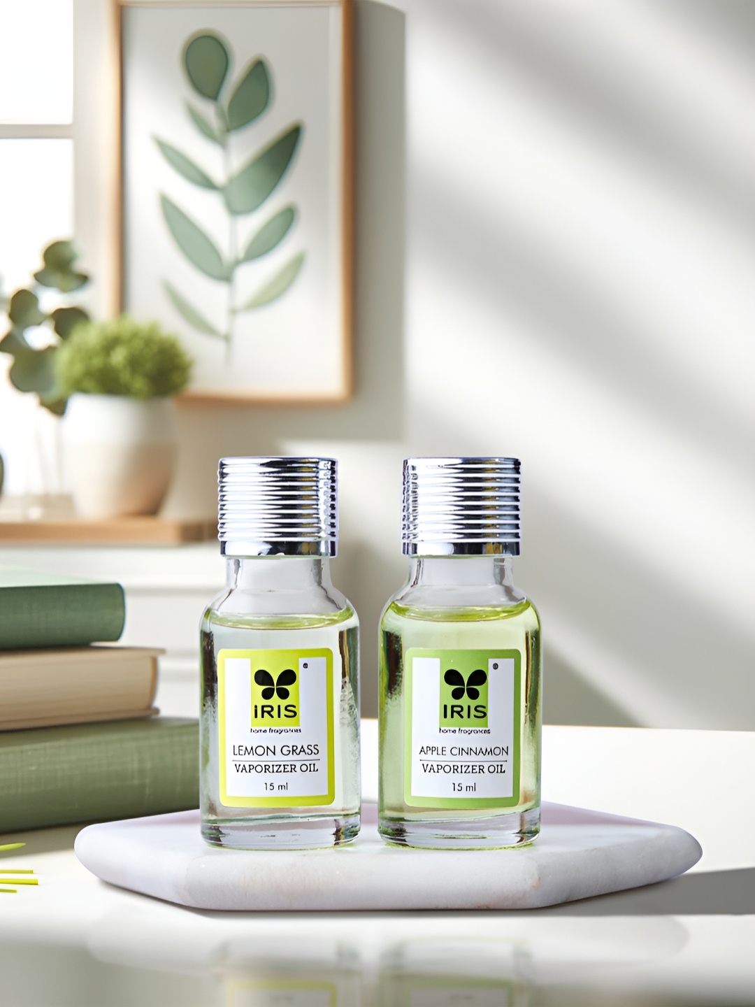 

Iris Transparent 2 Pieces Lemon Grass And Apple Cinnamon Vaporizer Oil-15ml Each