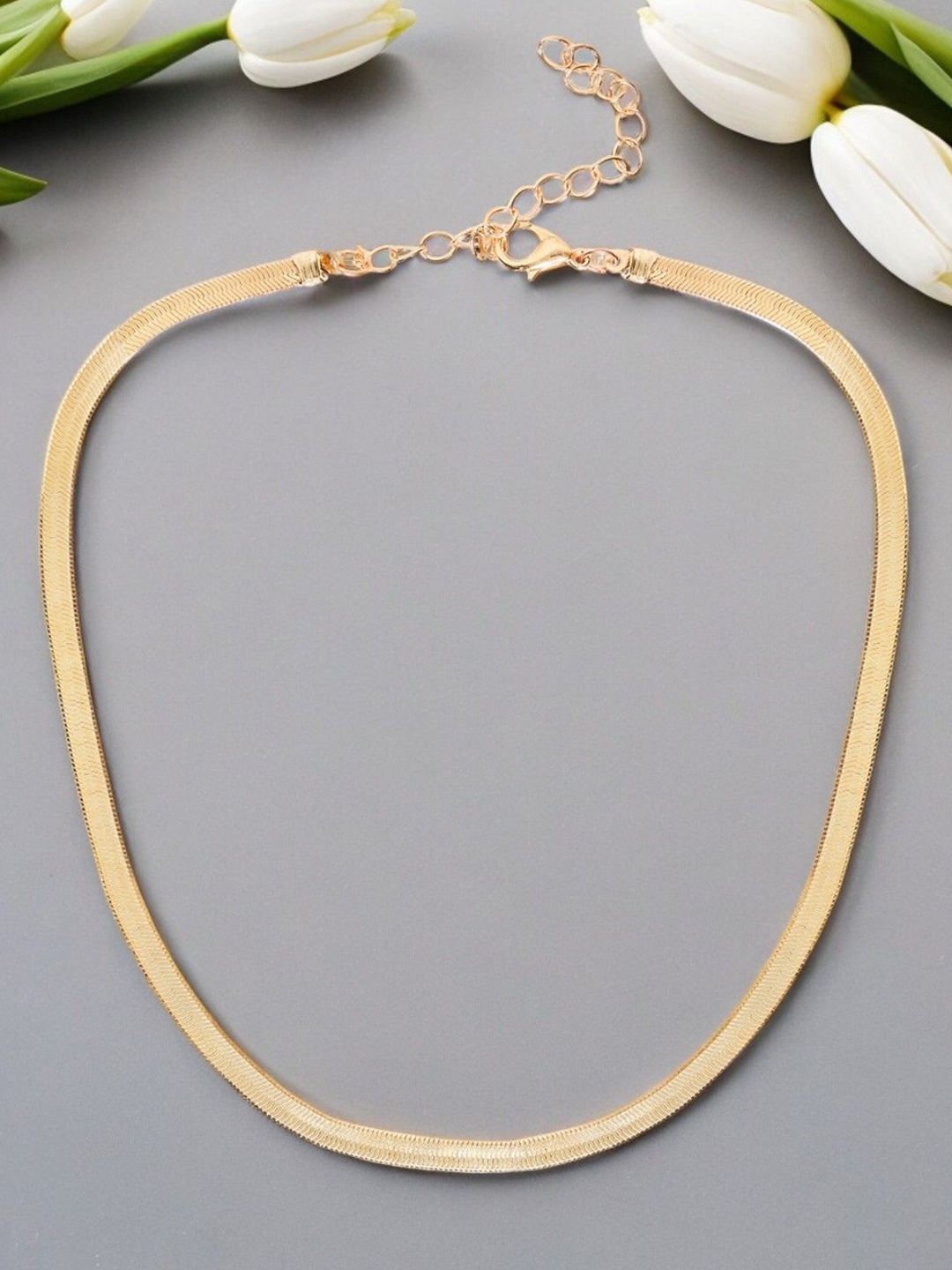 

OOMPH Gold Toned Minimal Chain