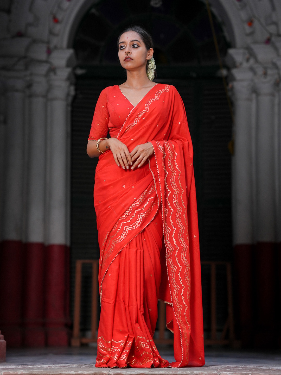 

Suta Embroidered Embellished Saree, Red