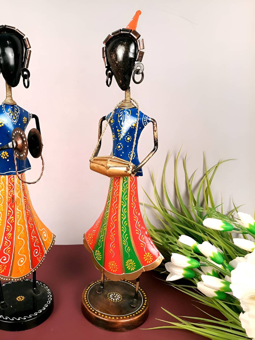 

apka mart Blue & Orange 2 Pieces Figurine Showpieces