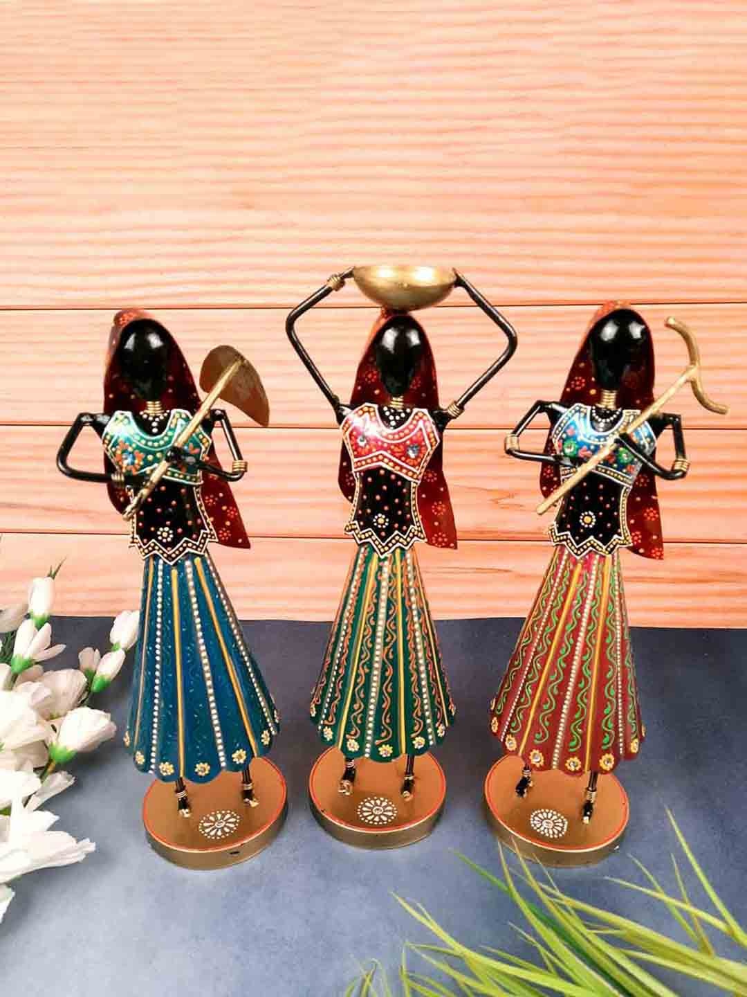 

apka mart Green & Red 3 Pieces Figurine Showpieces