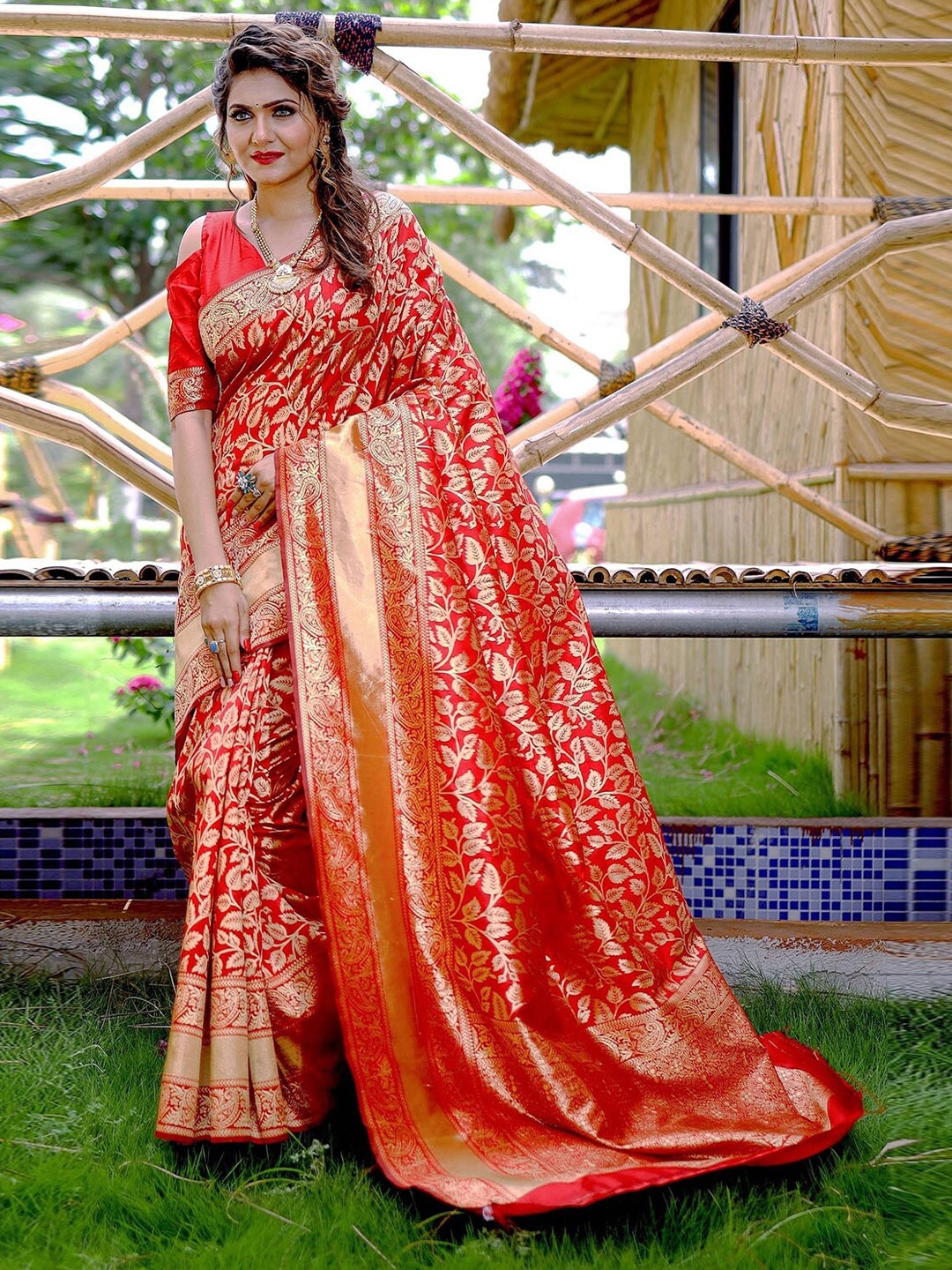 

ODETTE Woven Design Zari Banarasi Saree, Orange