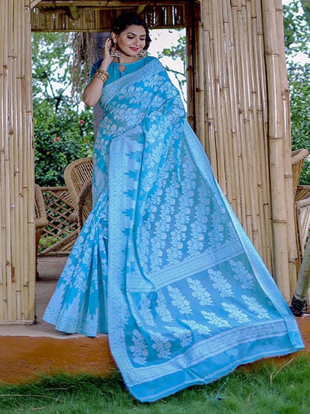 

ODETTE Woven Design Zari Saree, Blue