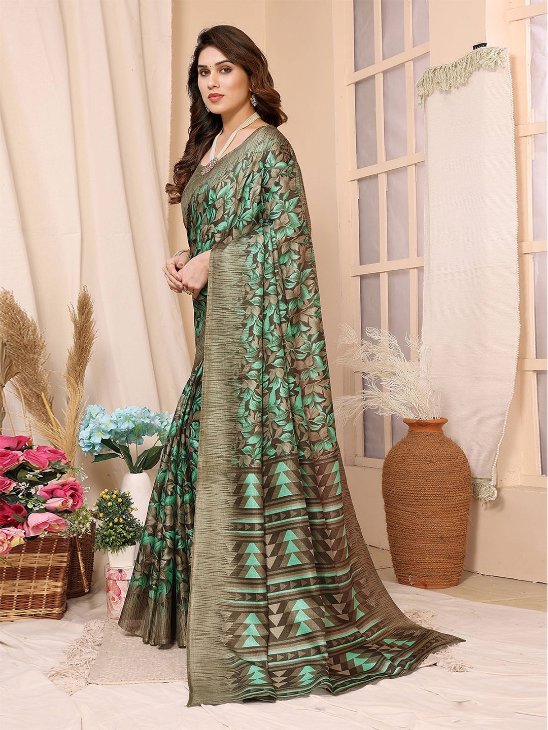 

ODETTE Floral Khadi Saree, Green