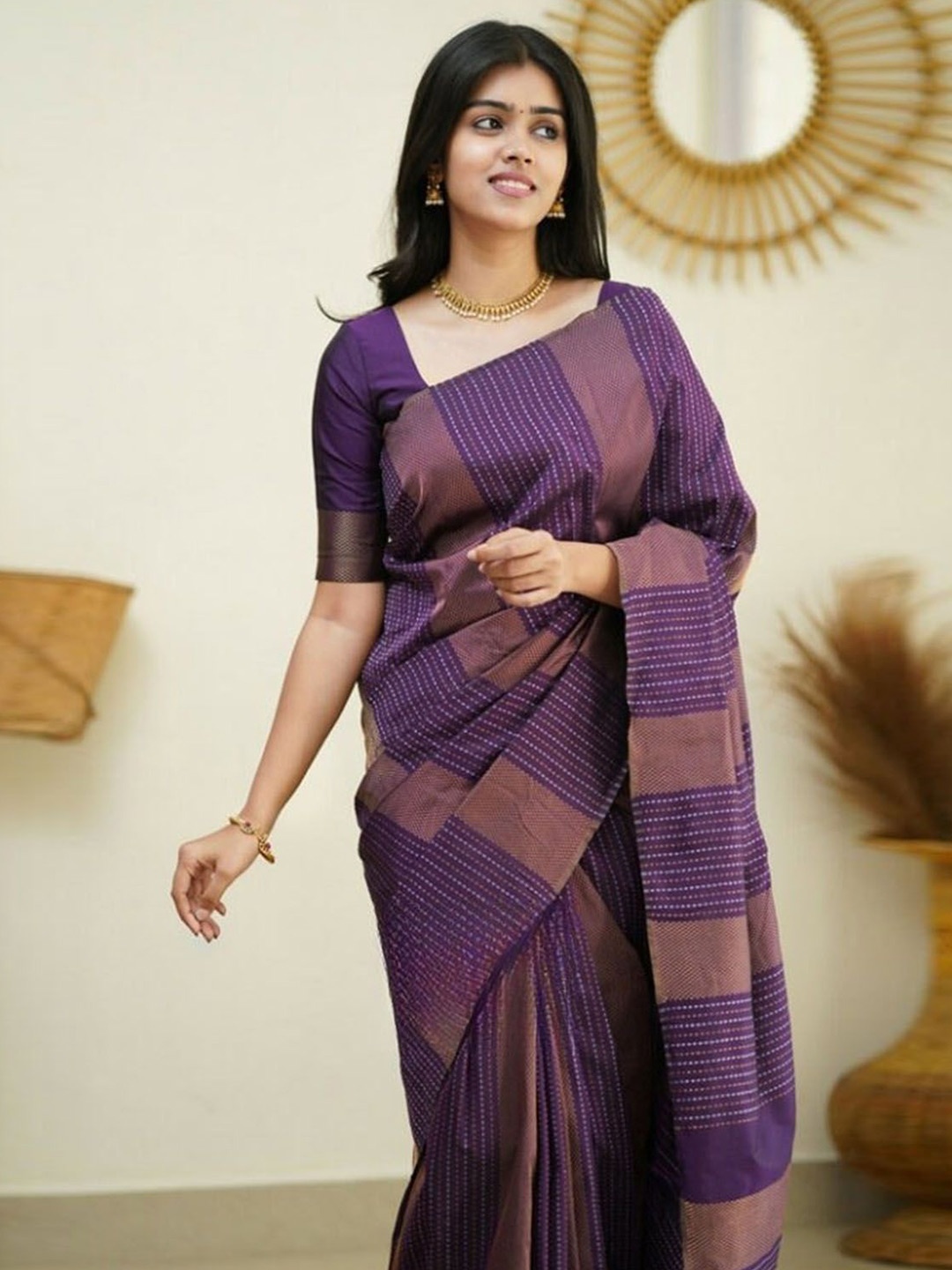 

ODETTE Striped Saree, Purple