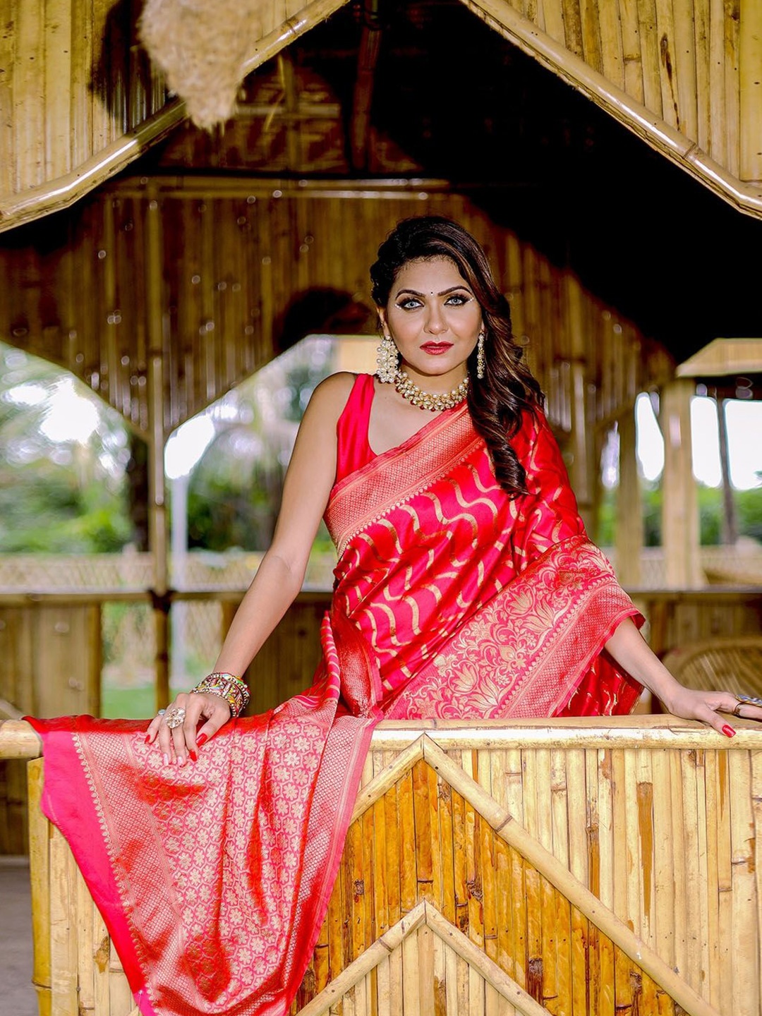 

ODETTE Ethnic Motifs Zari Banarasi Saree, Red