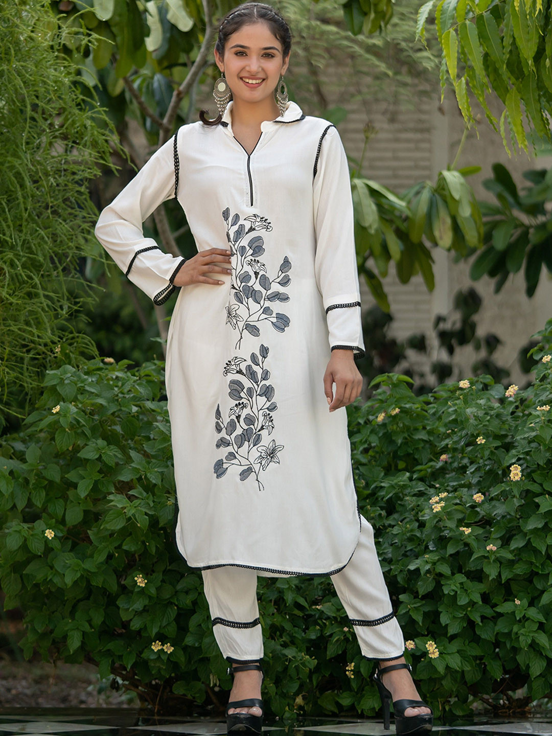 

KALINI Floral Embroidered Pure Cotton Straight Kurta With Trouser, White