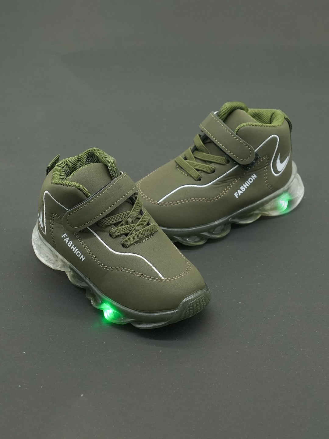 

BAESD Kids Round Toe Comfort Insole Sneakers, Green