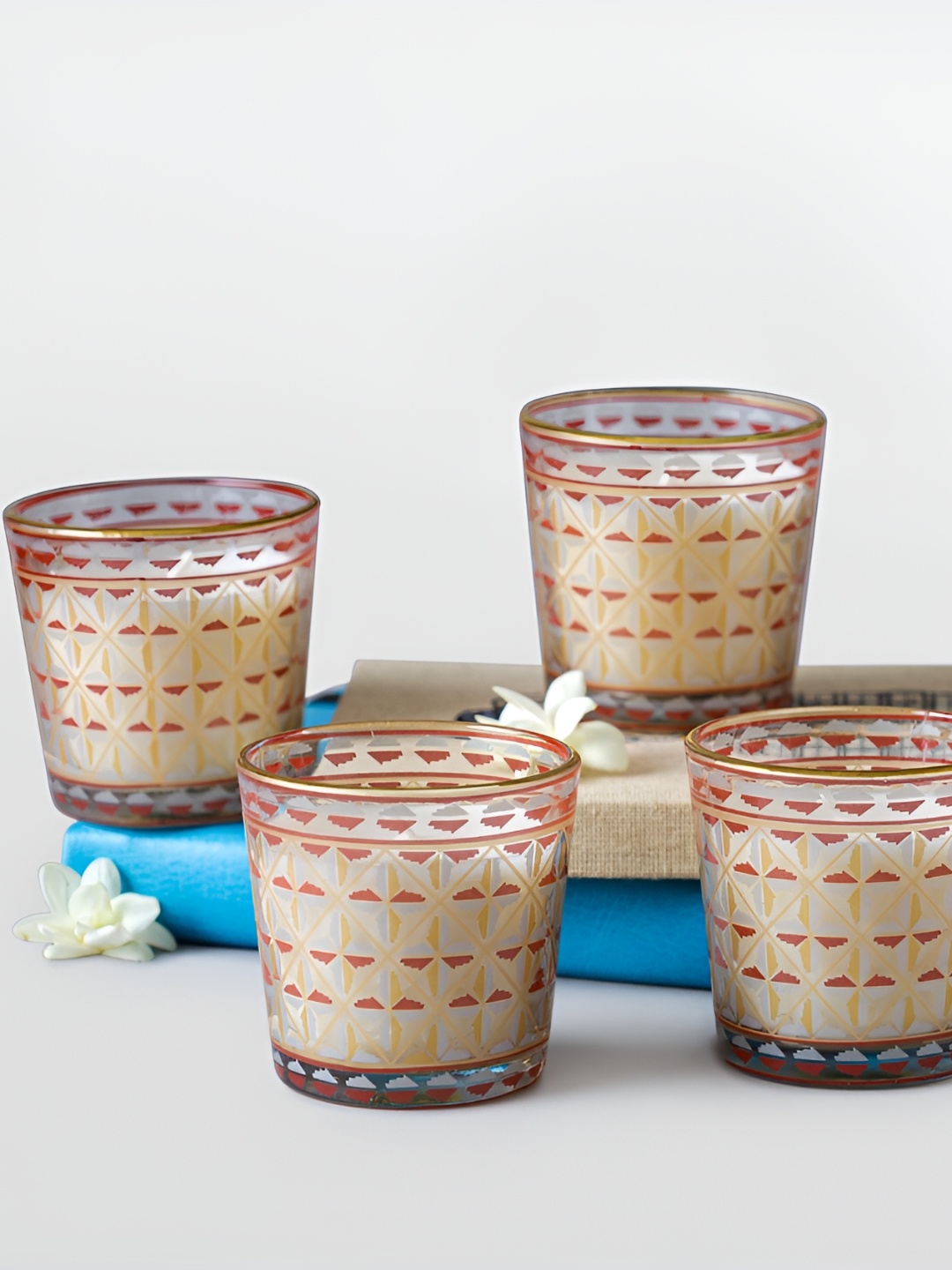 

Mirooh Burgundy & Transparent 4 Pieces Glass Candle