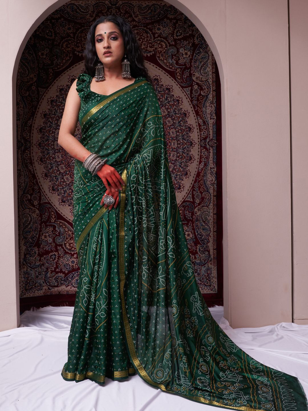 

Bandhanivilla Bandhani Zari Pure Silk Bandhani Saree, Green