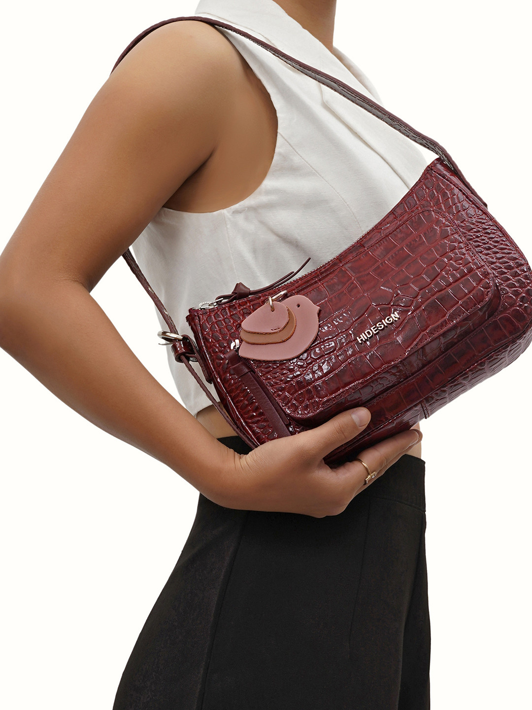 

Hidesign Schiphol-02 Textured Leather Shoulder Bag, Red