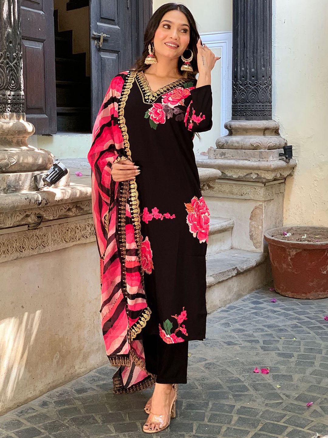 

KALINI Floral Printed V-Neck Regular Gotta Patti Kurta ,Trousers & Dupatta, Black