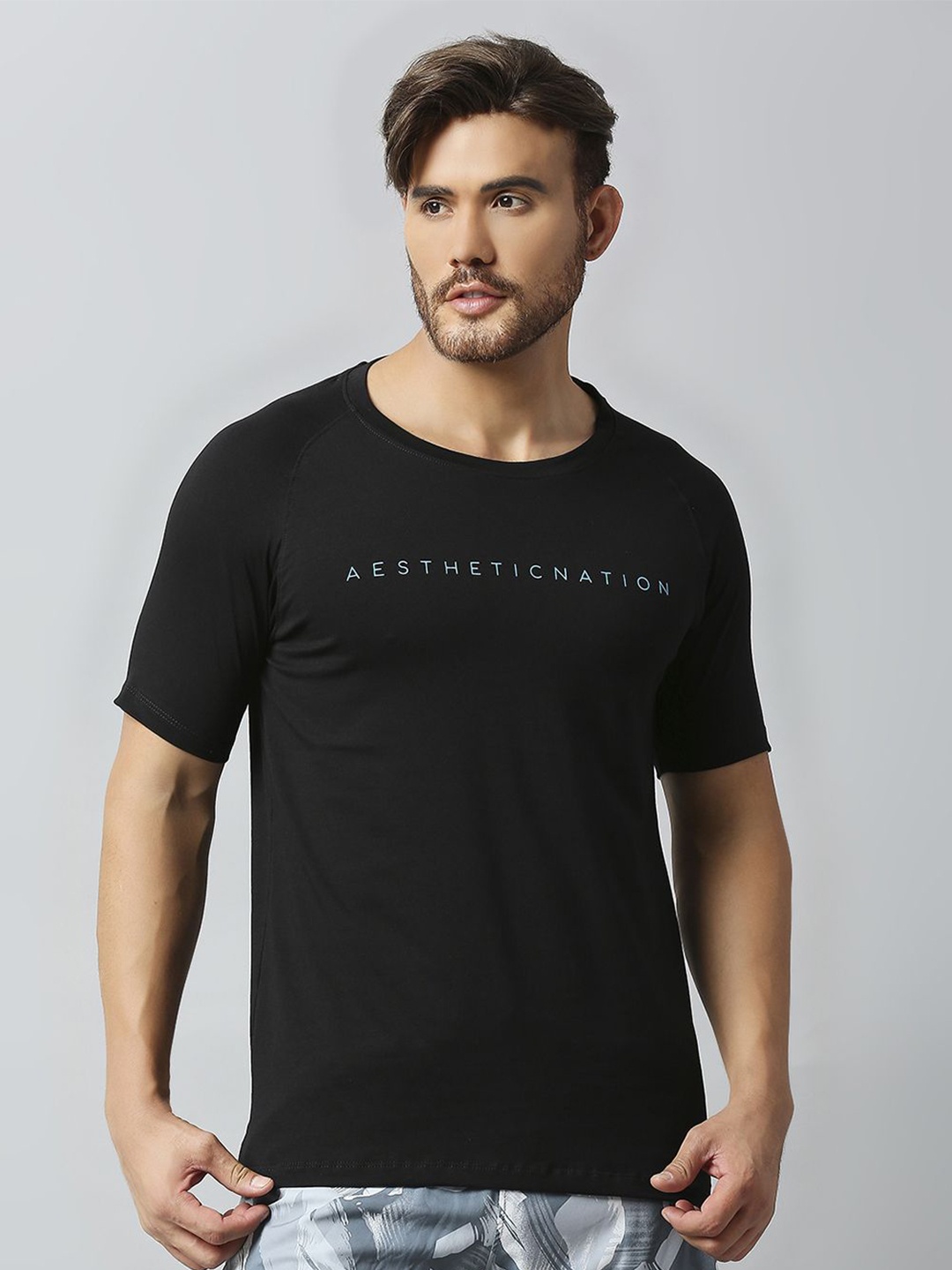 

AESTHETIC NATION Men Printed T-shirt, Black