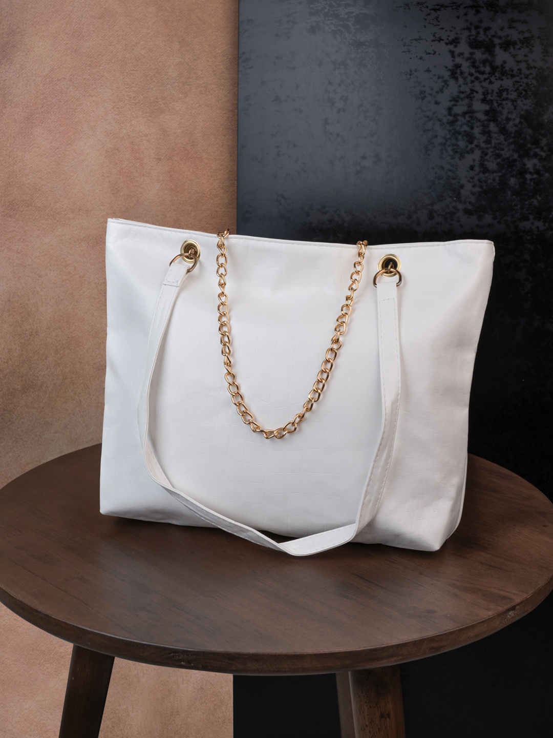 

Styli Women White Chain Drop Textured Shoulder Bag