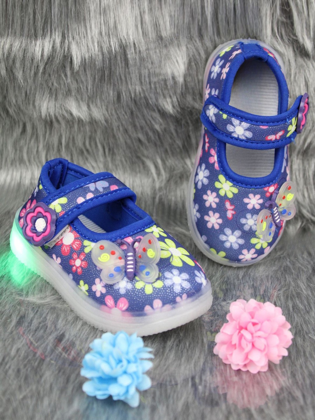 

BAESD Girls Printed Round Toe LED Lightweight Textile Sneakers, Blue