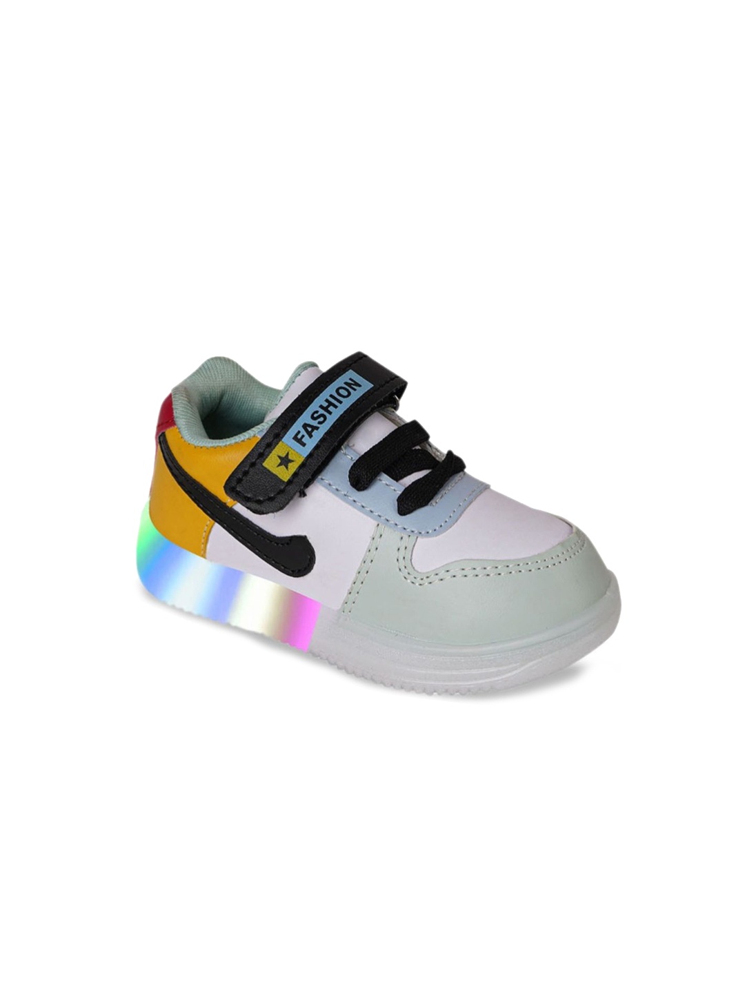 

BAESD Kids Colourblocked Round Toe Lightweight LED Sneakers, Green