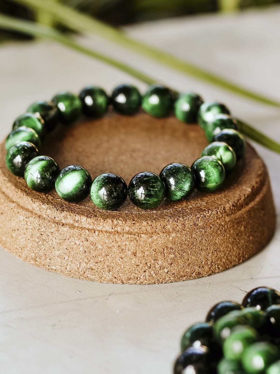 

Young & Forever Unisex Tigers Eye Elasticated Bracelet, Green