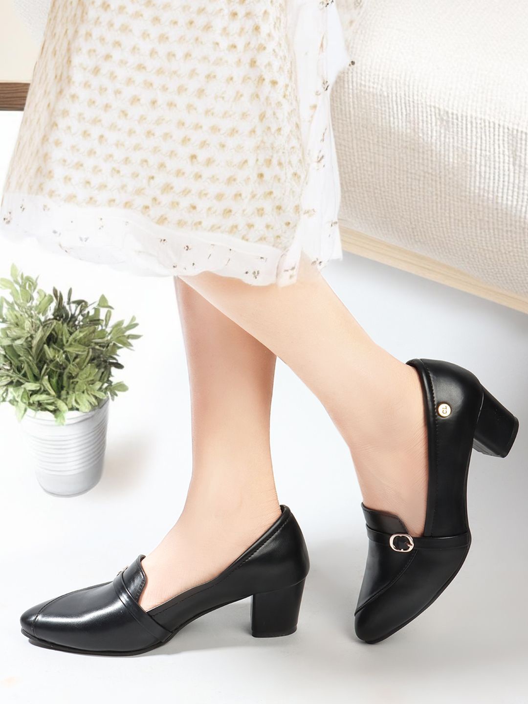 

Carlton London Pointed Toe Block Heeled Pumps, Black