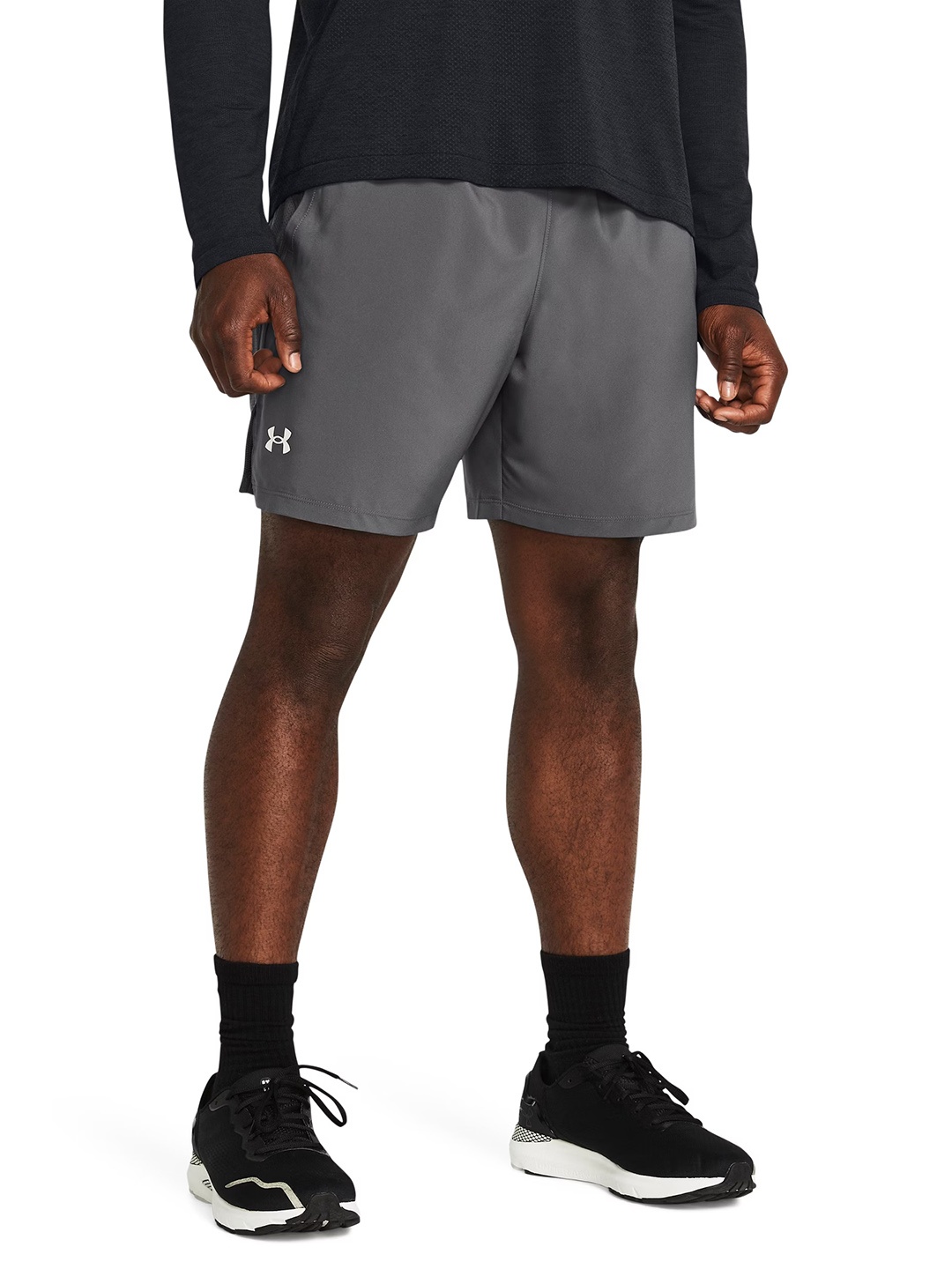 

UNDER ARMOUR Men Slim Fit Launch 7" Shorts, Grey