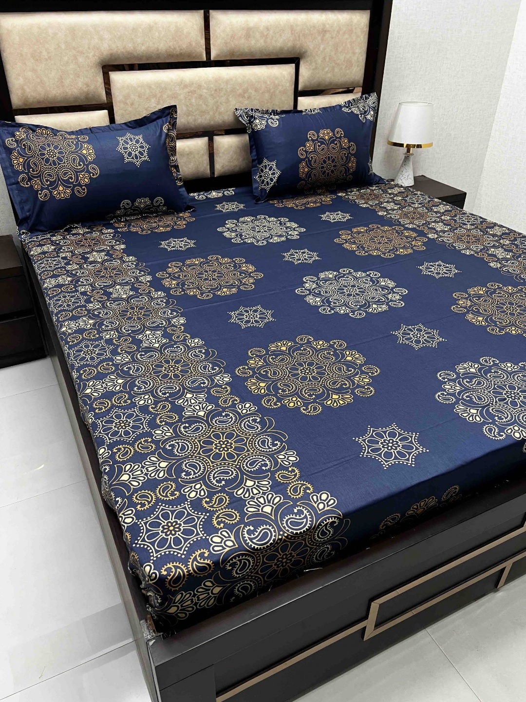 

Pure Decor Blue & Beige Ethnic Motifs Cotton 380 TC King Bedsheet with 2 Pillow Covers