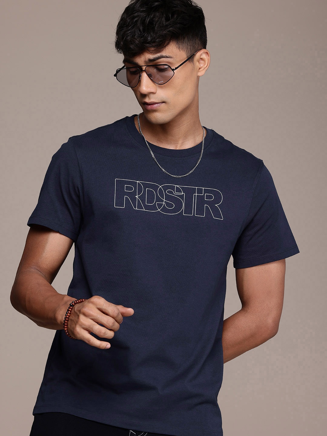 

Roadster Men Typography Printed Pure Cotton T-shirt, Navy blue
