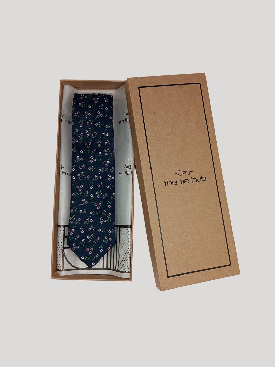 

The Tie Hub Men Printed Silk Formal Skinny Tie, Navy blue