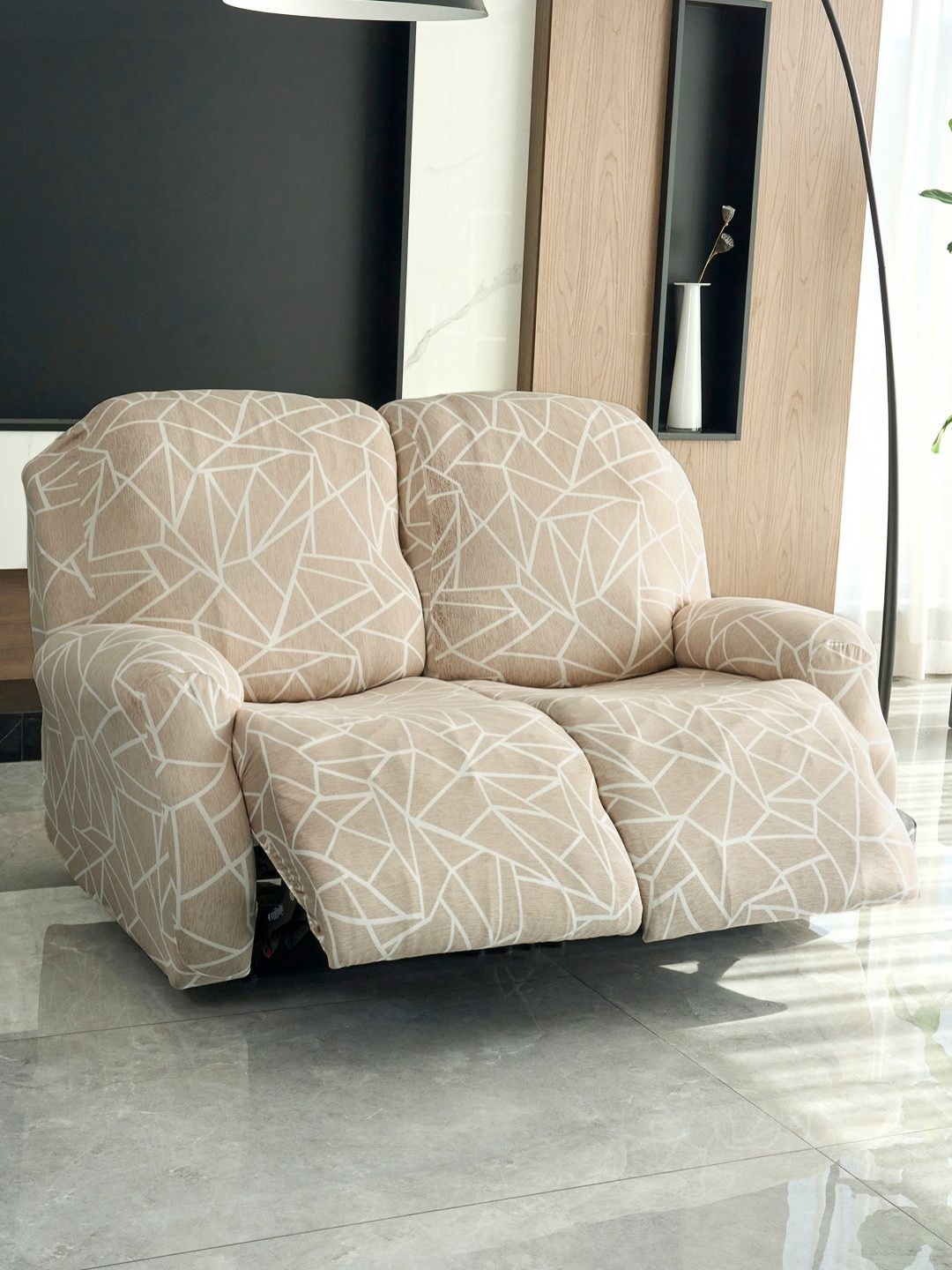 

HOKIPO Beige 6 Seater Geometric 2-Seater Stretchable Recliner Sofa Covers With Arms