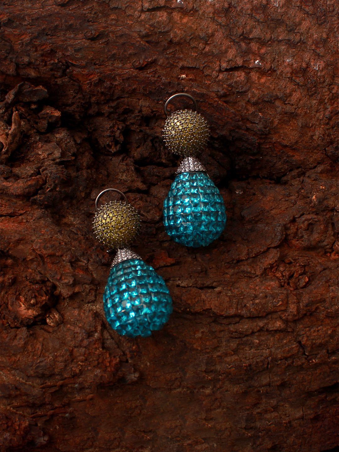 

Mirana Rhodium-Plated Contemporary Drop Earrings, Silver
