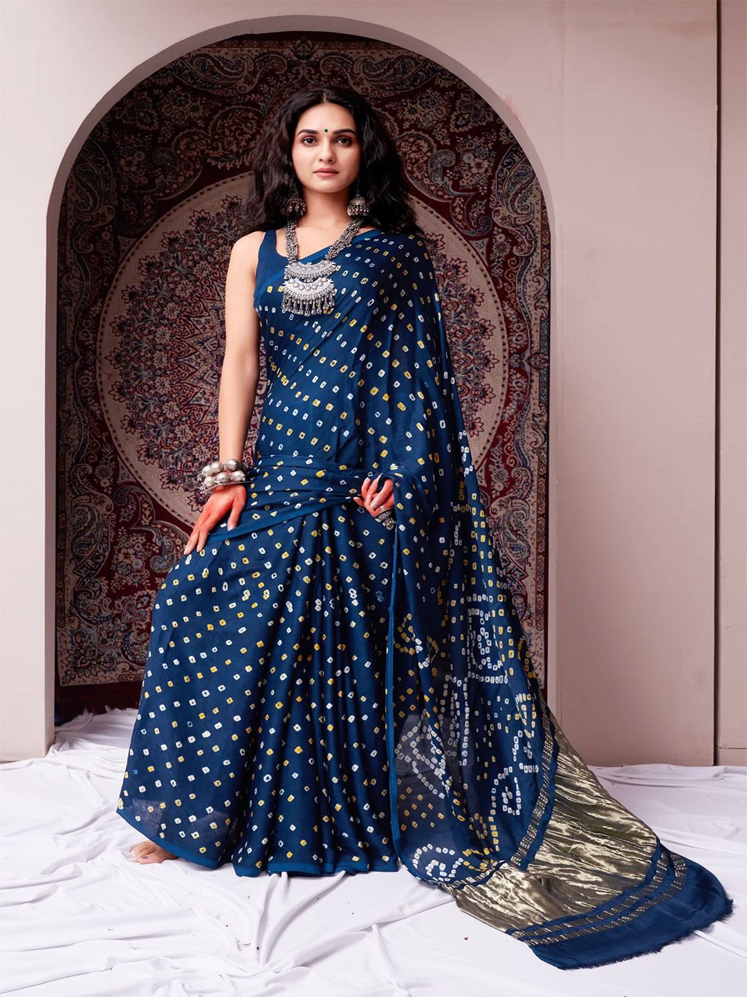 

Anouk Zari Woven Bandhni Print Saree, Teal