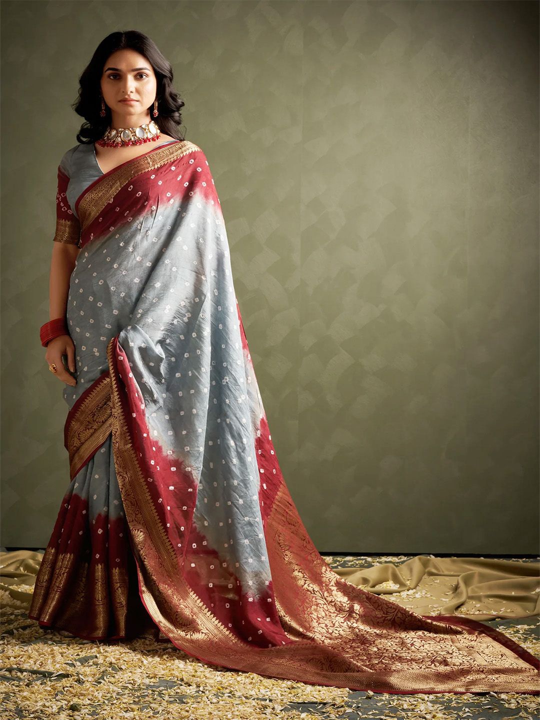 

Anouk Ethnic Motif Zari Woven Bandhni Print Saree, Grey