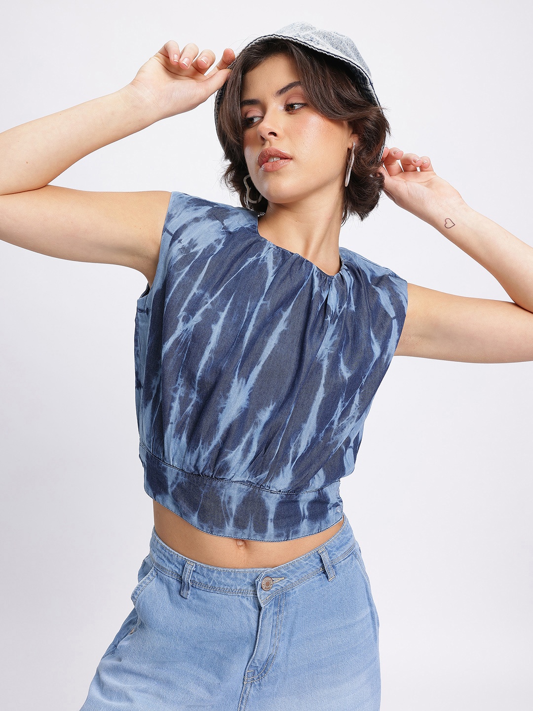 

The Roadster Lifestyle Co. Grunge Meets Dye Cinched Elegance Crop Top, Blue