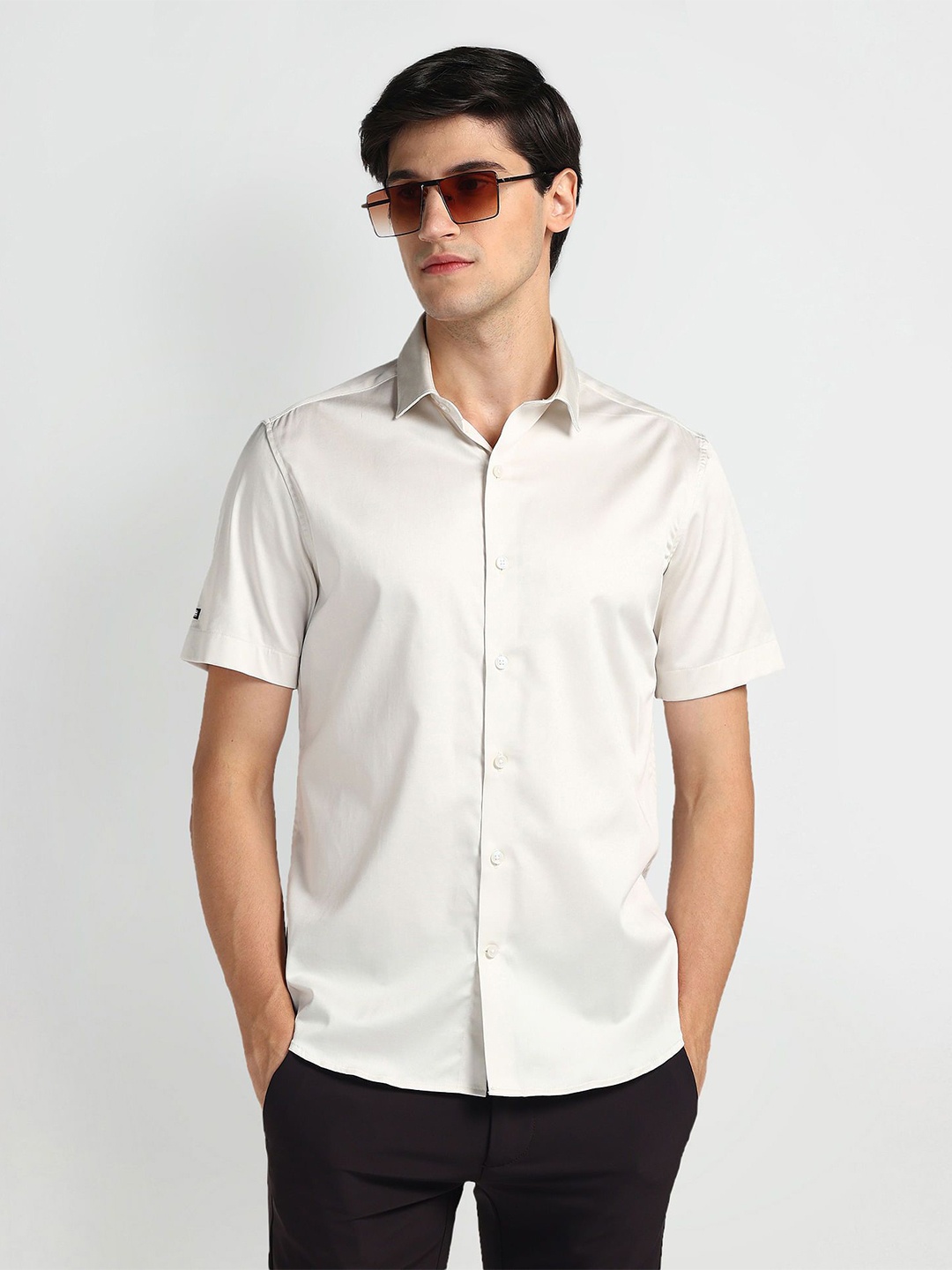 Arrow Sport Men Slim Fit Spread Collar Semiformal Shirt, White