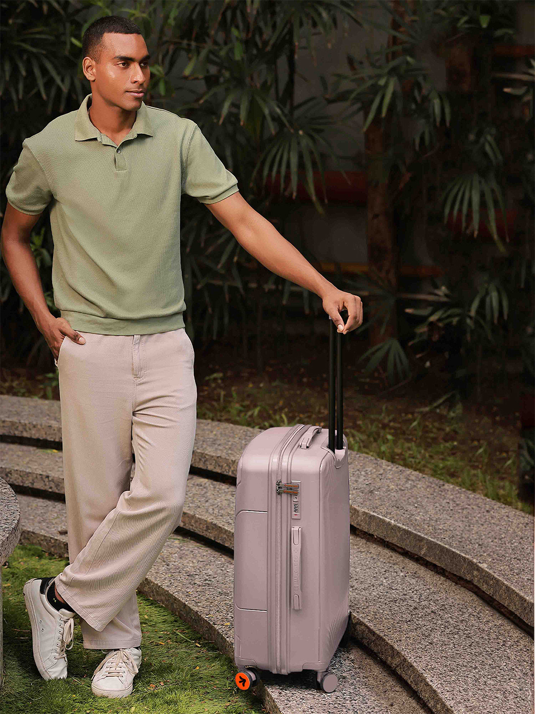 

Nasher Miles Coorg Hard-Sided Polypropylene Large Grey Trolley Bag - 28Inch 75cm