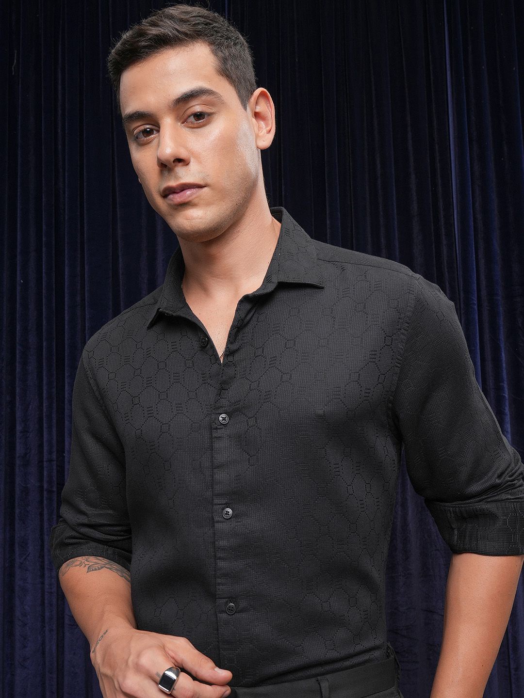 

LOCOMOTIVE Luxe Men Jacquard Textured Occasion Shirt, Black