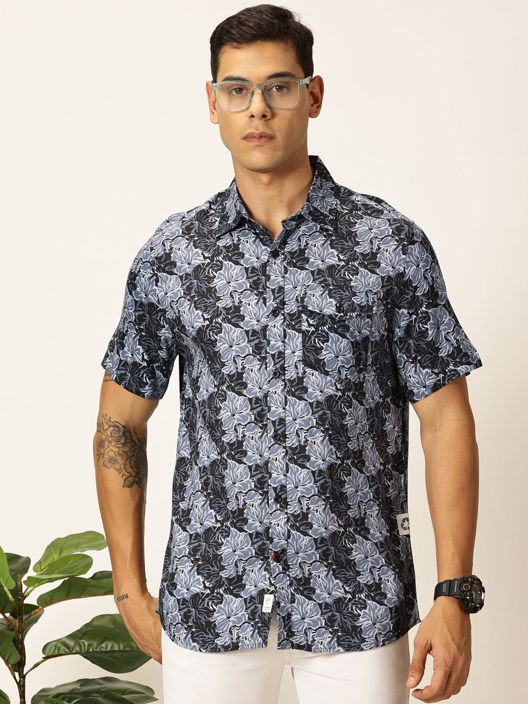 

Thomas Scott Men Premium Floral Printed Cutaway Collar Casual Shirt, Navy blue