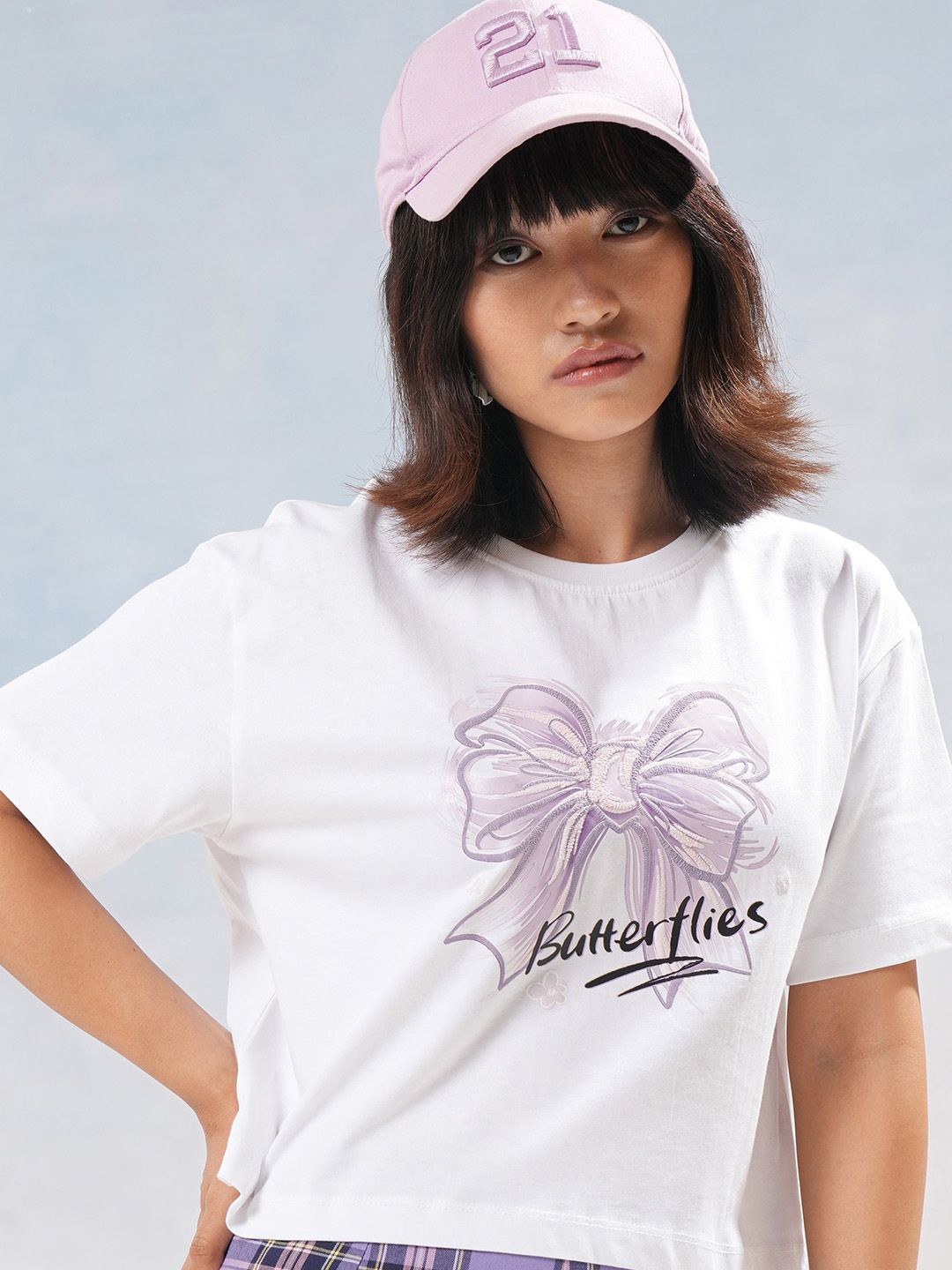 

Street By Tokyo Talkies Women Graphic Printed Cotton Relaxed Fit Crop T-shirt, White