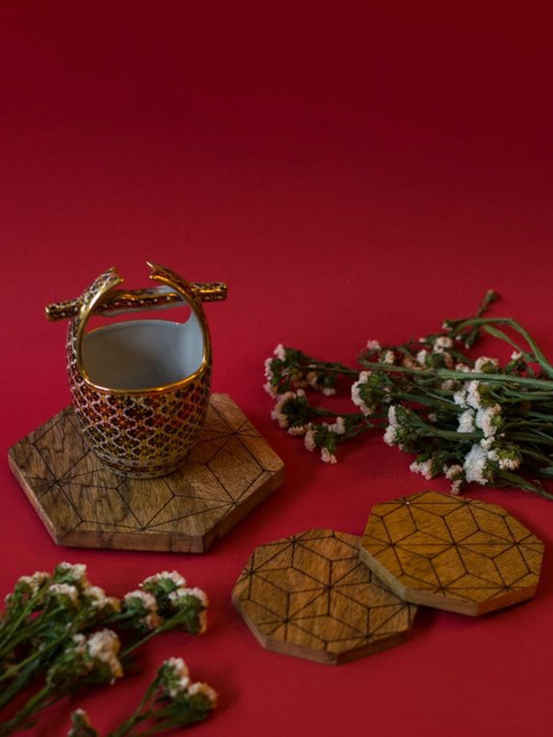 

The Pitara Project Brown 3 Pieces Wooden Trivet
