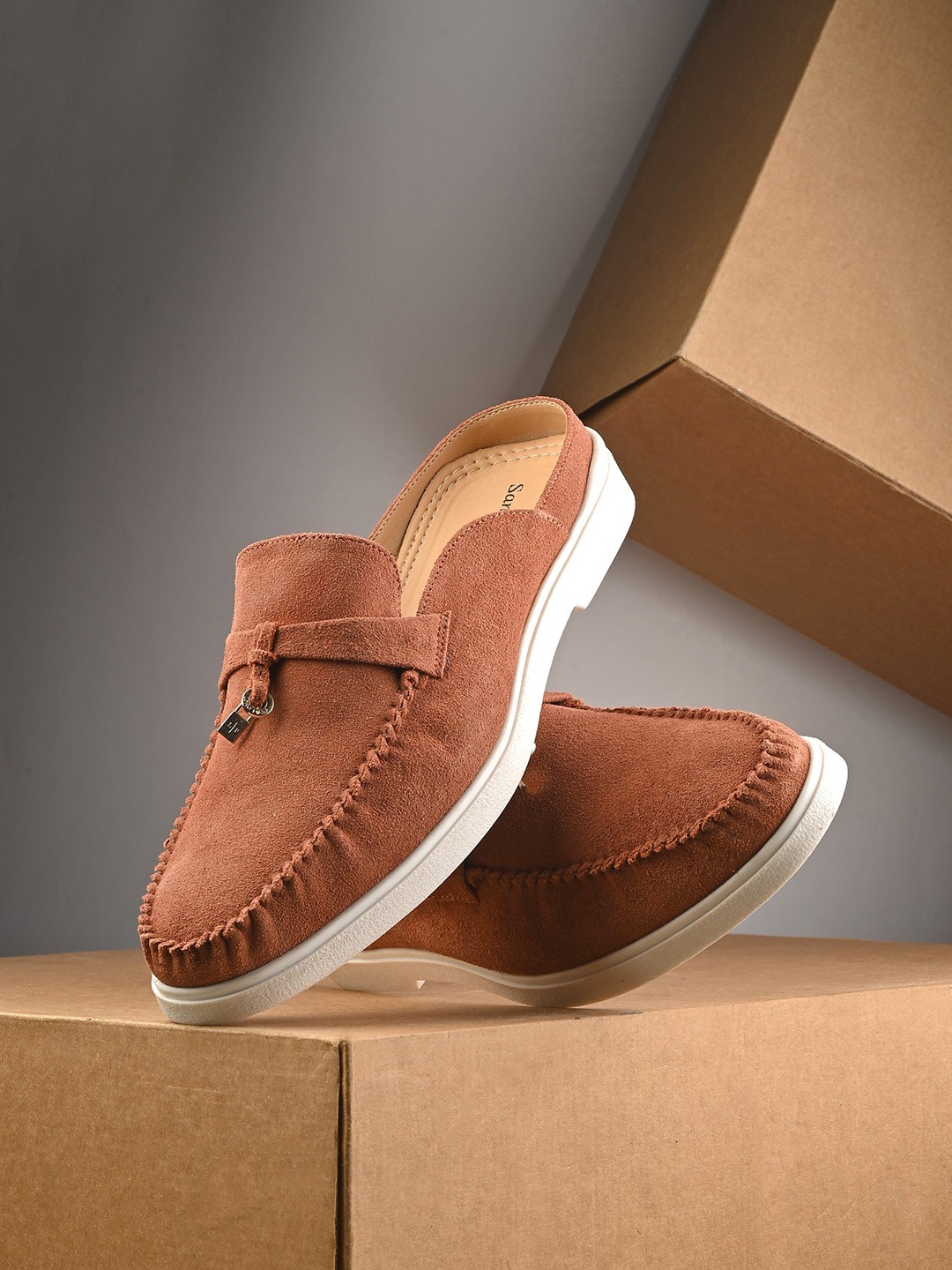 

San Frissco Men Round Toe Comfort Insole Leather Mule Sneakers, Brown
