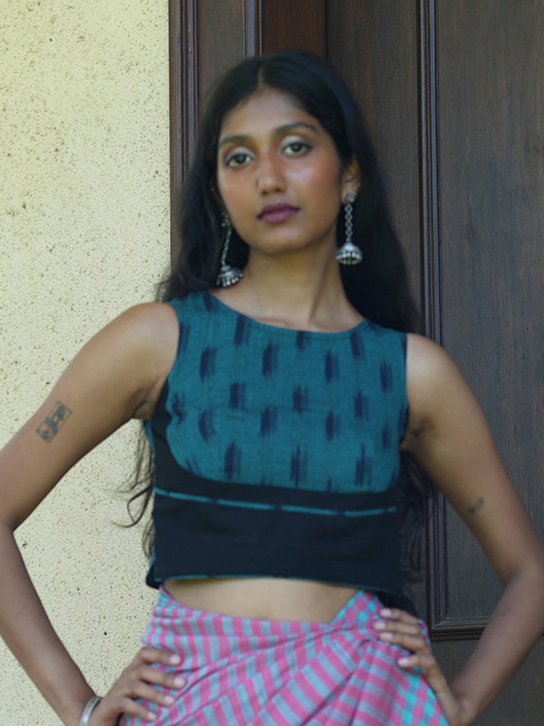

Suta Woven Design Cotton Boat Neck Sleeveless Saree Blouse, Green